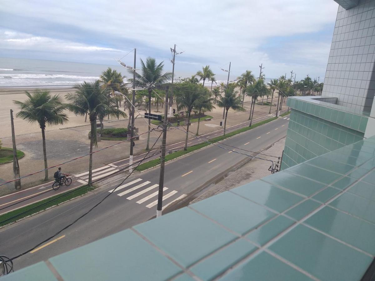 Frente Para O Mar - Vista Espetacular De Todos Os Comodos ปรายากรันเด ภายนอก รูปภาพ